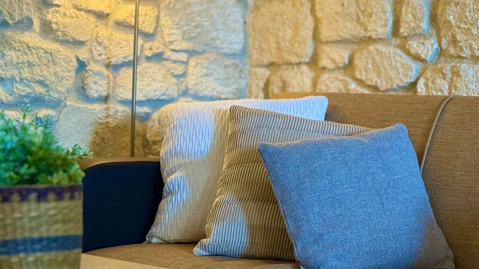 Comfort Villa With Garden And View Kriopigi Greece