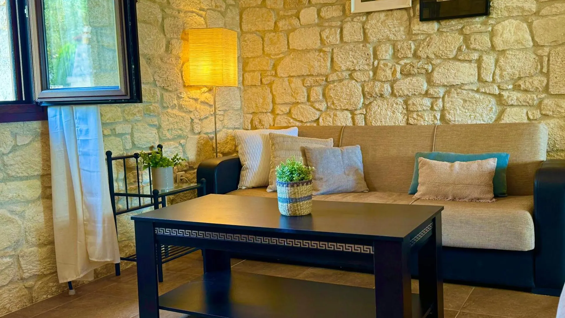 Comfort Villa With Garden And View Kriopigi